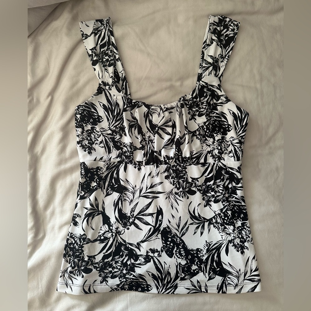 black and white floral top white house black market